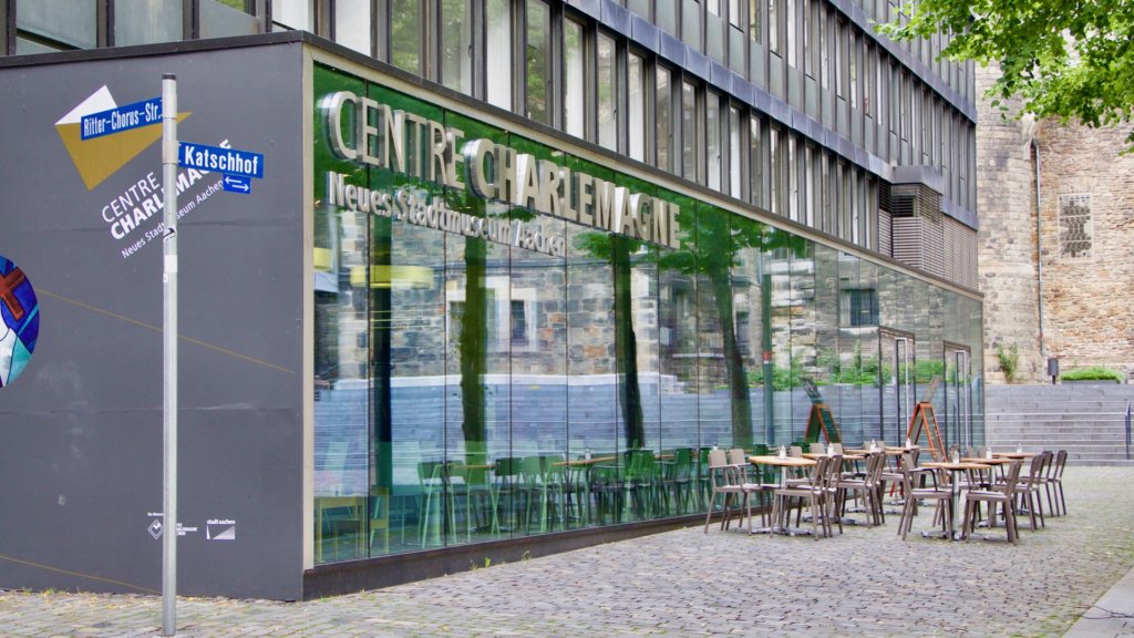 Centre Charlemagne - 1
