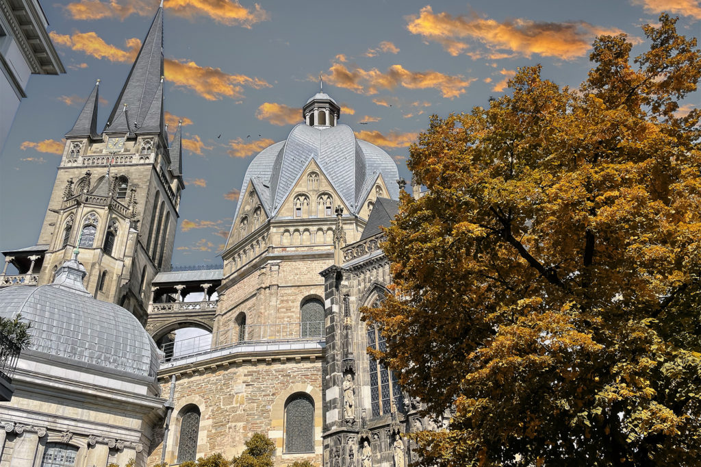 aachen-altstadt-dom-herbst-2022