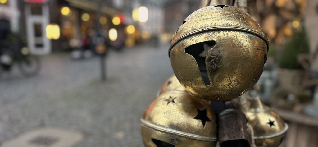 aachen-schoene-altstadt-bluetezeit-weihnachtsschmuck