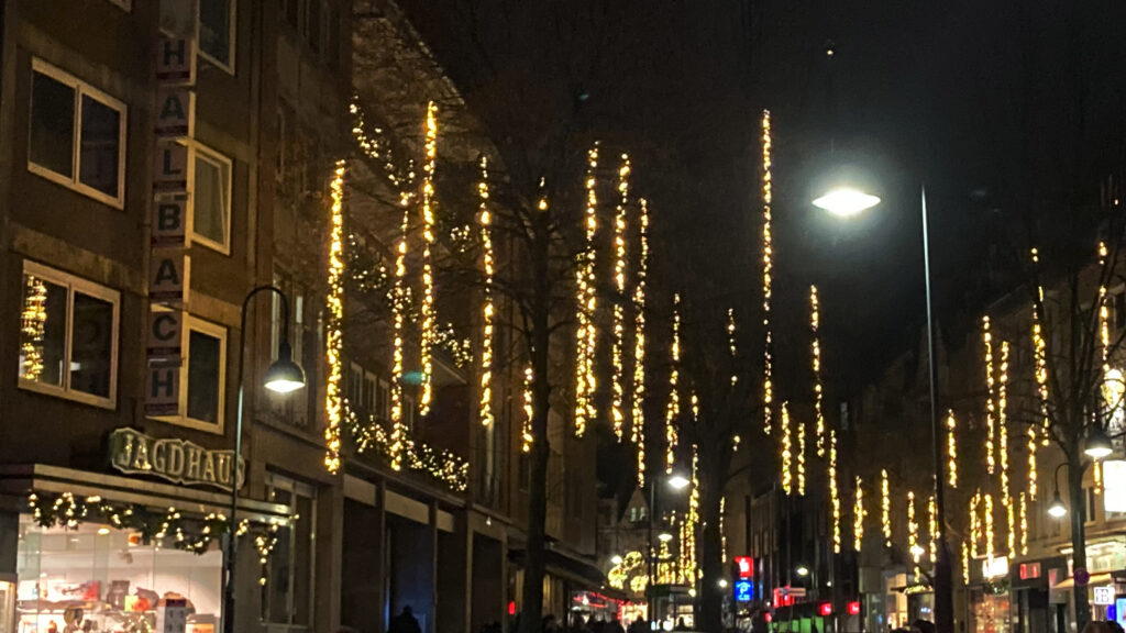 Aachen-schoene-Altstadt-Kleinmarschierstrasse-Dezember-2023