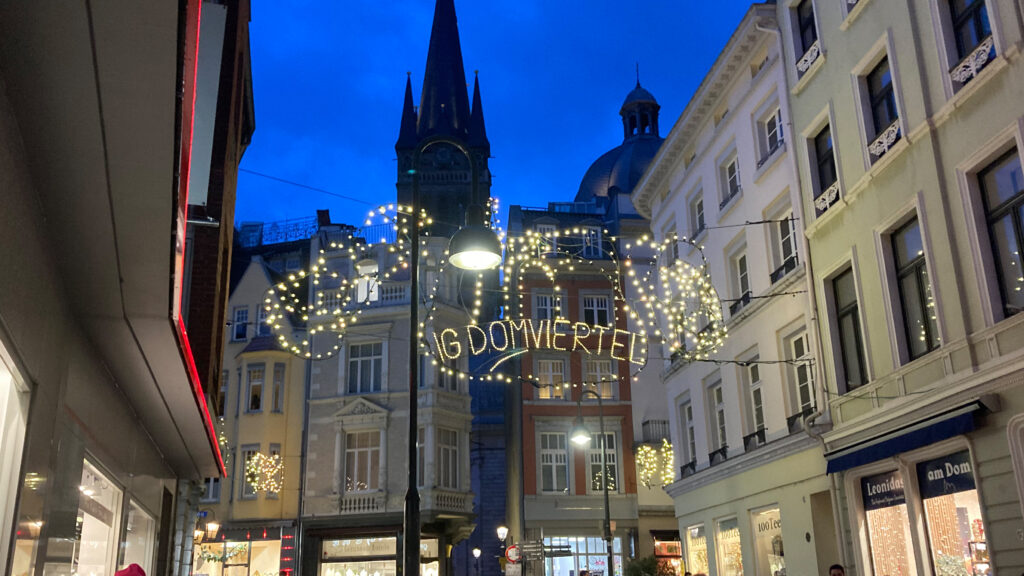 IG-Domviertel-Foto-Lichterwolke-Dezember23